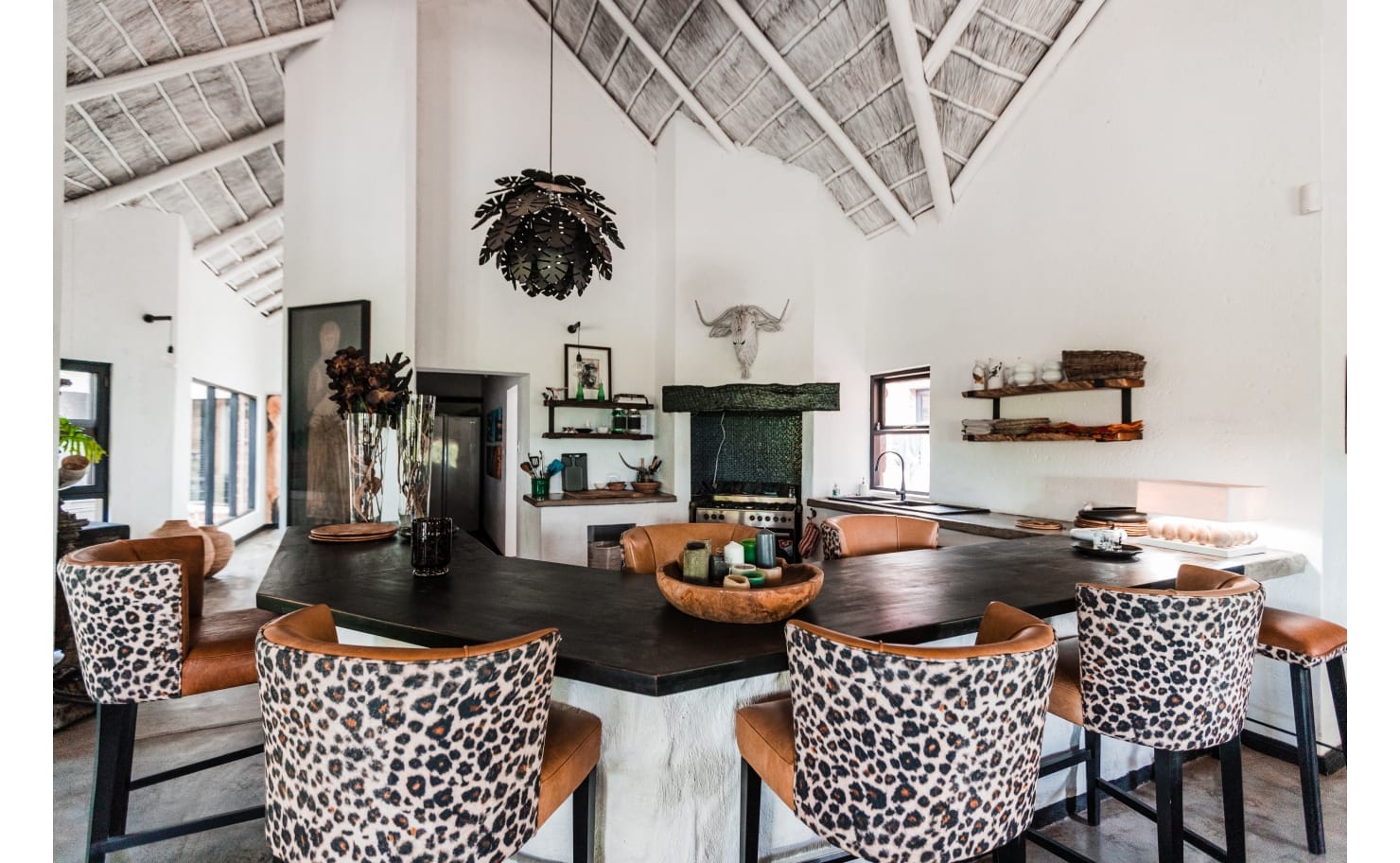 perfect-hideaways-waterberg-leopard-lodge-cypiro-collection-07