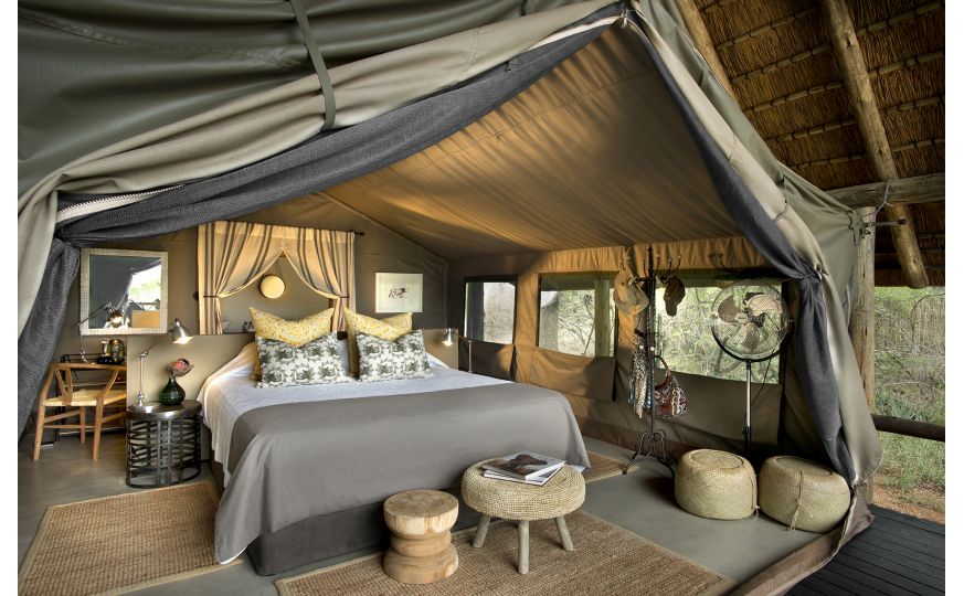 Perfect-Hideaways-TandaTula8.3-TANDA-TULA-Safari-Camp-tent-interior-2.jpg