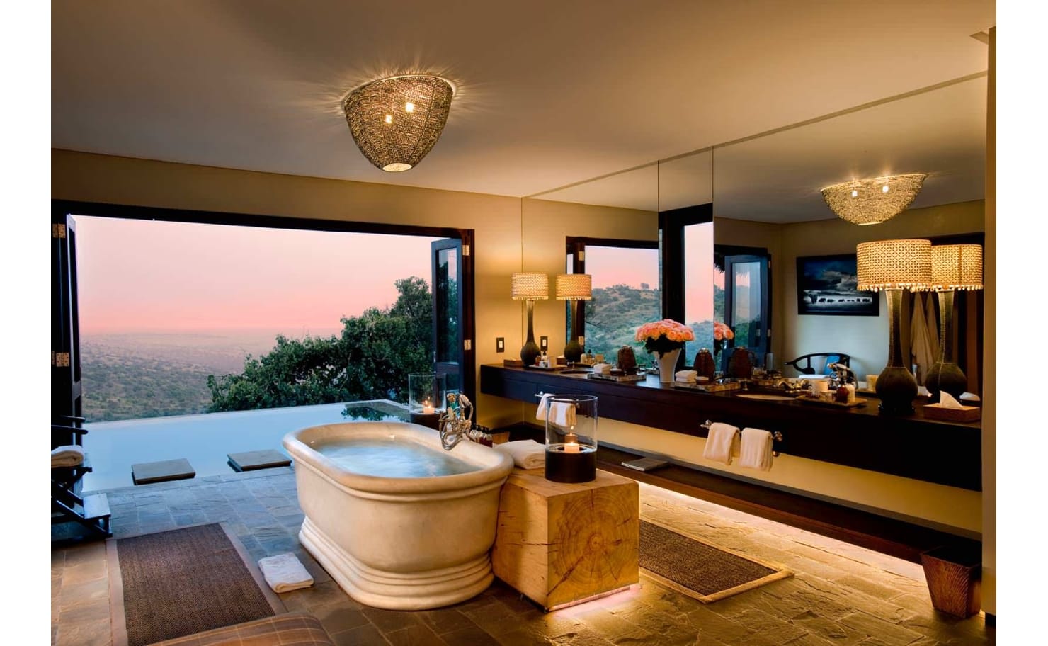 Perfect-hideaways-Sirai-House-Kenya-new-13 Master Suite Bath