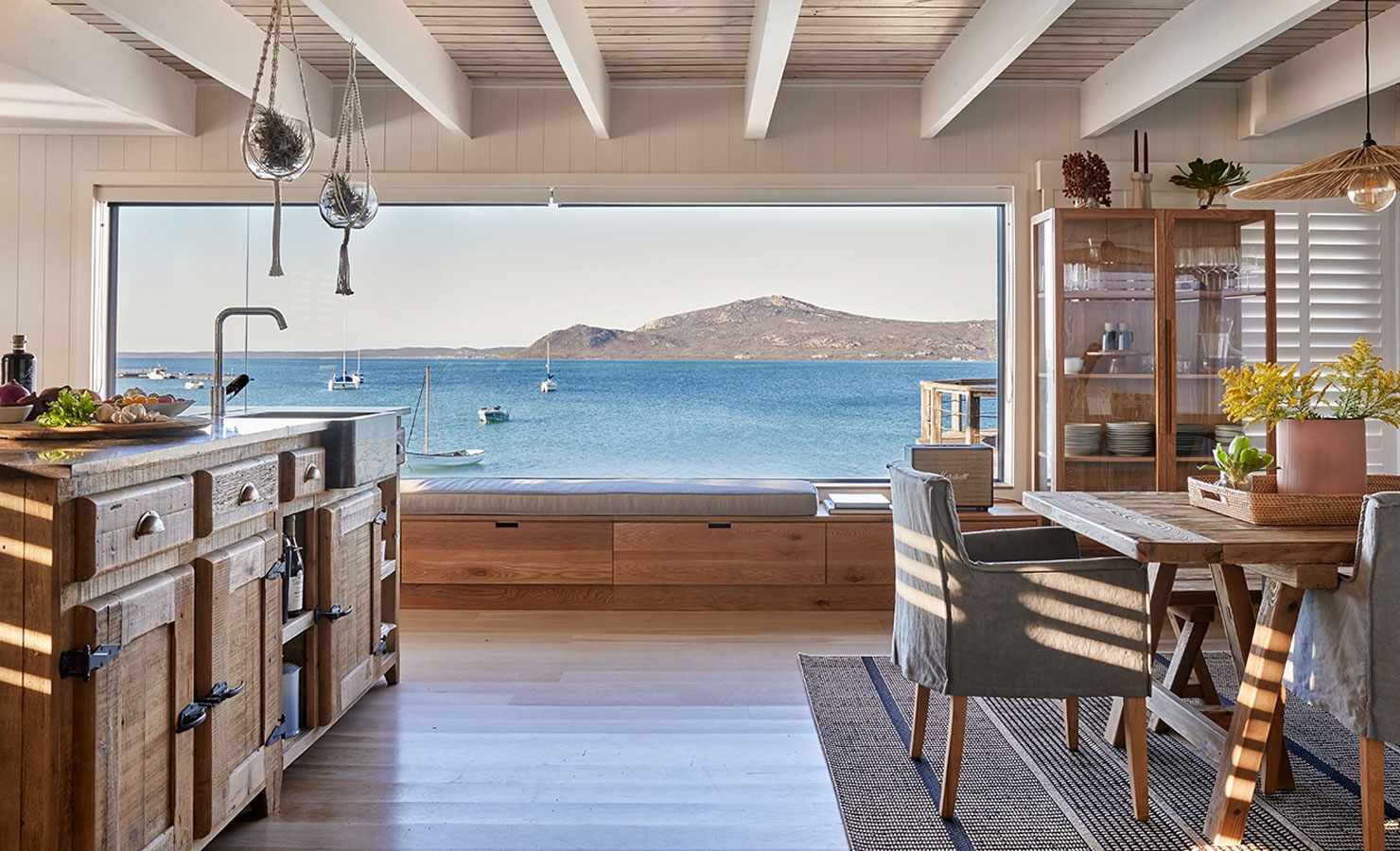 Frailann’s kitchen with a view: who wouldn’t want to cook here with friends?