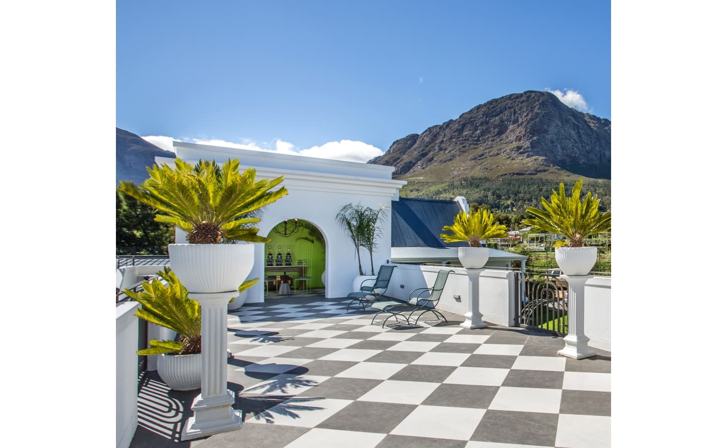 perfect-hideaways-franschhoek-monument-house-Cwtch-and-Cartref-06