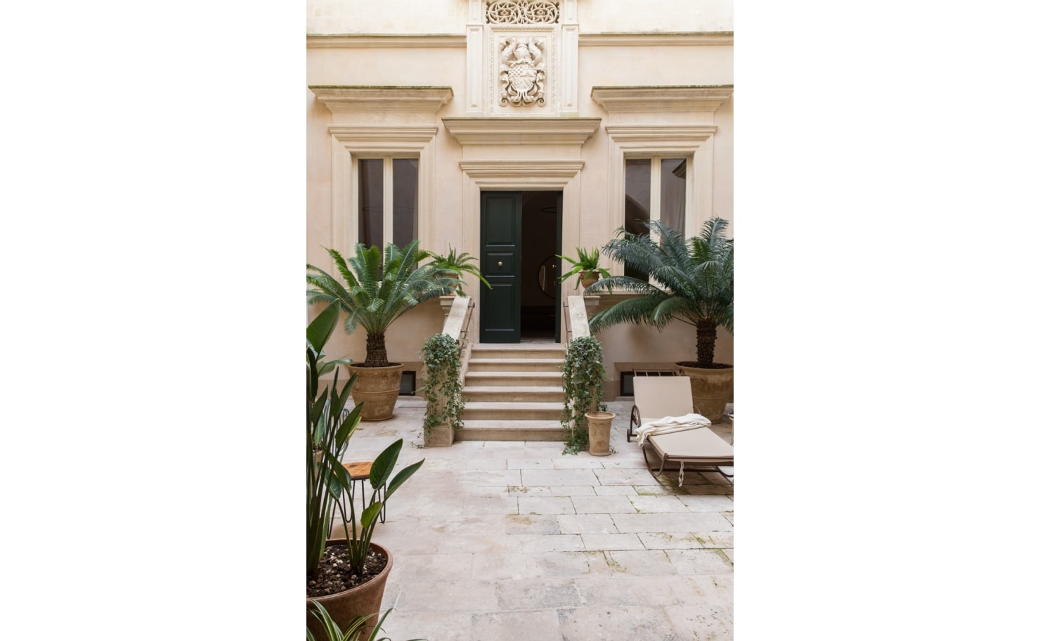 Perfect-hideaways-Palazzo-Maresgallo-Italy-004