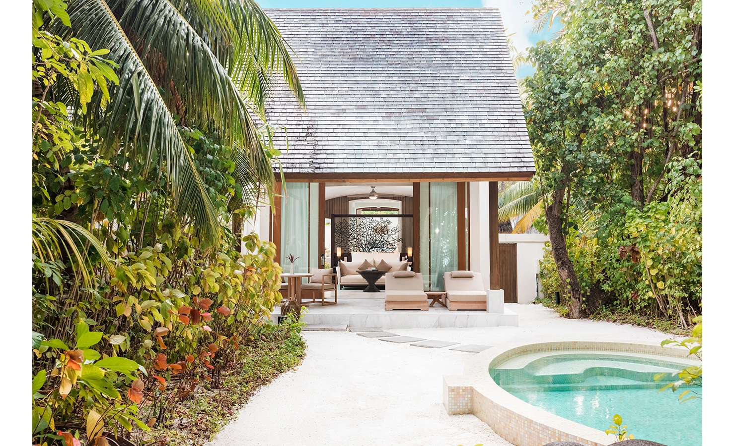 Perfect Hideaways, Conrad Maldives Luxury accomodation house entrance view