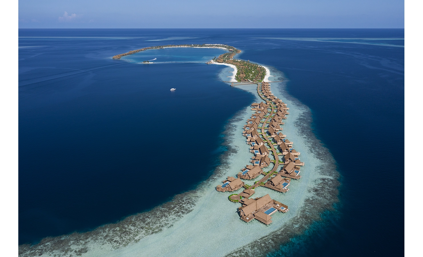 Perfect Hideaways, Waldorf Maldives, Luxury accommodation strip of beach in ocean