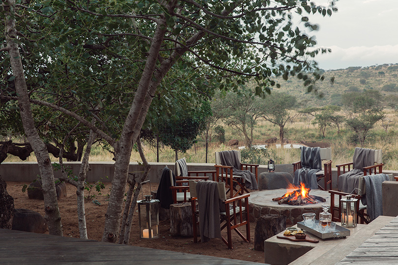 Classic bushveld safari scenes: Thuleni Homestead is a relaxed, self-catering and family friendly safari option in northern KwaZulu-Natal